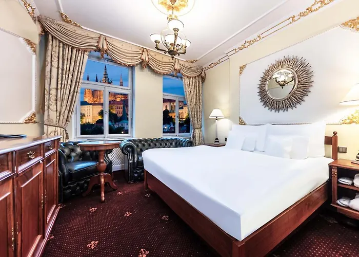 General Old Town Hotel 5*