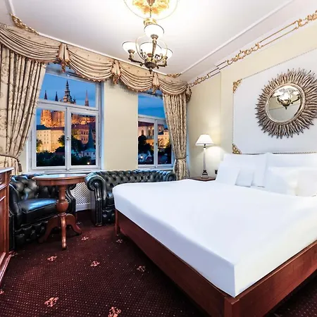 General Old Town Ξενοδοχείο 5*